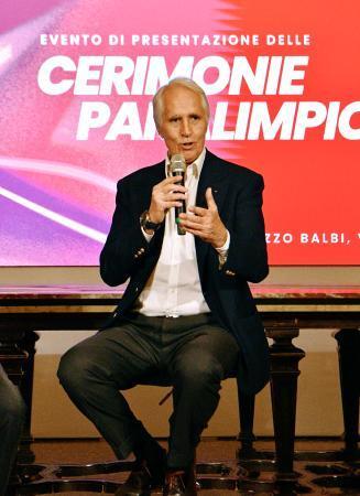 　ミラノ・コルティナ冬季パラリンピックの開閉会式に関する記者会見に出席する大会組織委のジョバンニ・マラゴ会長＝１５日、イタリア・ベネチア（共同）