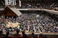 　天皇、皇后両陛下と長女愛子さまが観戦された大相撲初場所