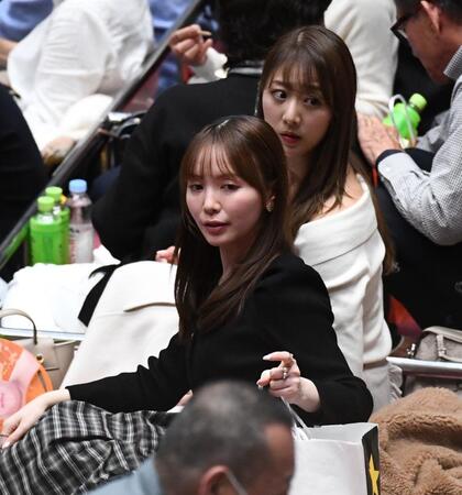 山根千佳（撮影・園田高夫）