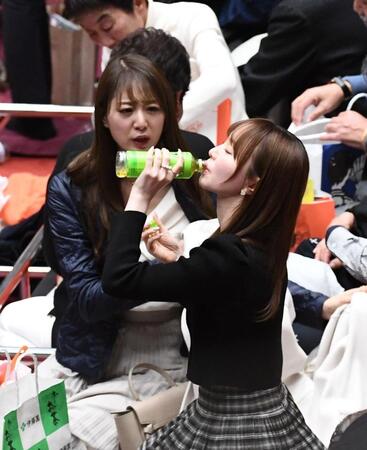 山根千佳（撮影・園田高夫）