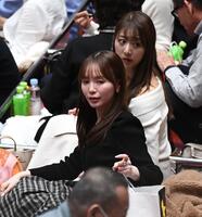 山根千佳（撮影・園田高夫）