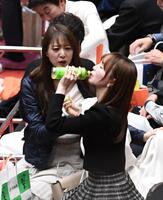 山根千佳（撮影・園田高夫）