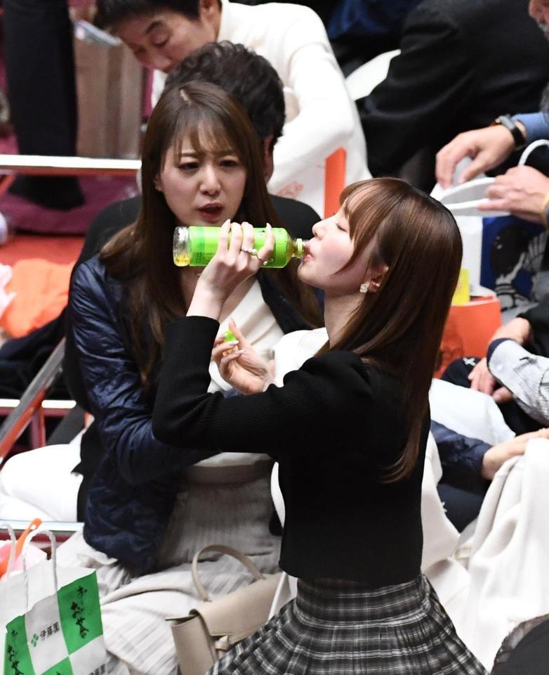 山根千佳（撮影・園田高夫）