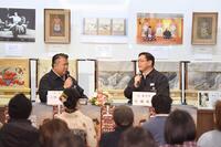 相撲博物館でトークショーを行う三保ケ関親方（左）と竹縄親方（撮影・開出牧）