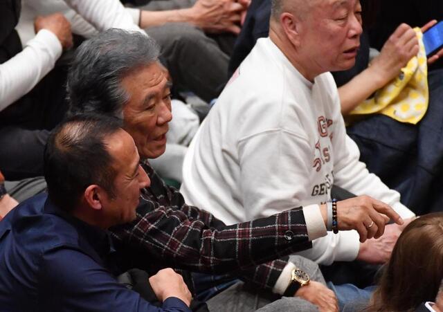 大相撲観客有名人