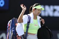 　女子シングルス２回戦で敗れた内島萌夏＝メルボルン（ＡＰ＝共同）