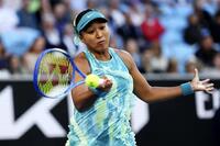 　女子シングルス２回戦でプレーする大坂なおみ＝メルボルン（ゲッティ＝共同）