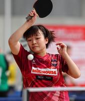 女子シングルス６回戦で伊藤美誠を破った横井咲桜