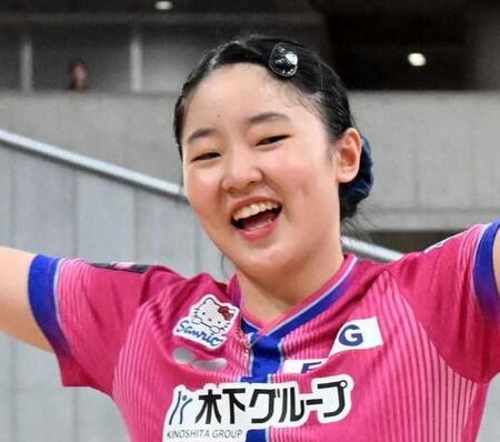 張本美和が準決勝進出　長崎美柚に４－１で逆転勝ち　初優勝＆ジュニアとの２冠へあと２