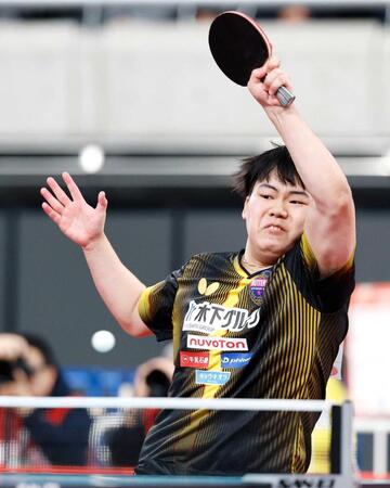 　男子シングルスで準決勝に進んだ松島輝空