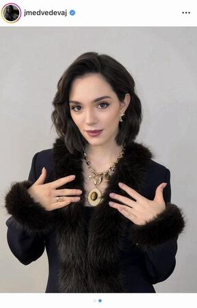 メドベージェワのインスタグラム＠ｊｍｅｄｖｅｄｅｖａｊより