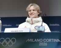 笑顔で会見する米国のイニア・マリニン（撮影・吉澤敬太）