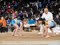 独特の仕切りを見せるソフィア・イソイアンさん