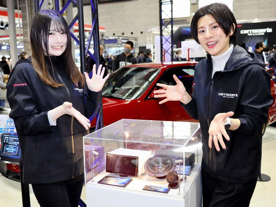 　白樺れい（左）、美波えり