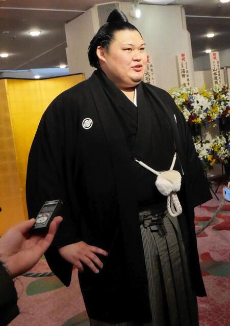 大の里　横綱昇進披露宴で工藤静香熱唱