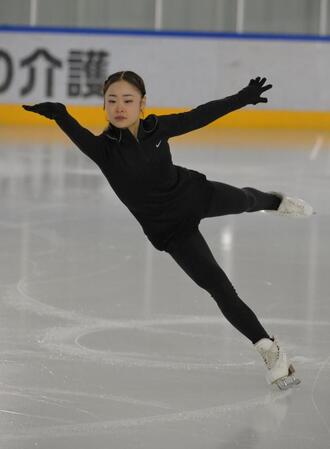 氷上練習を公開した島田麻央（撮影・金居みつよし）