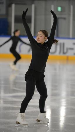 氷上練習を公開した島田麻央（撮影・金居みつよし）
