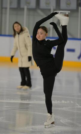 氷上練習を公開した島田麻央（撮影・金居みつよし）