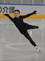氷上練習を公開した島田麻央（撮影・金居みつよし）