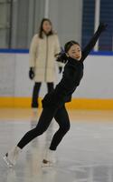 氷上練習を公開した島田麻央（撮影・金居みつよし）