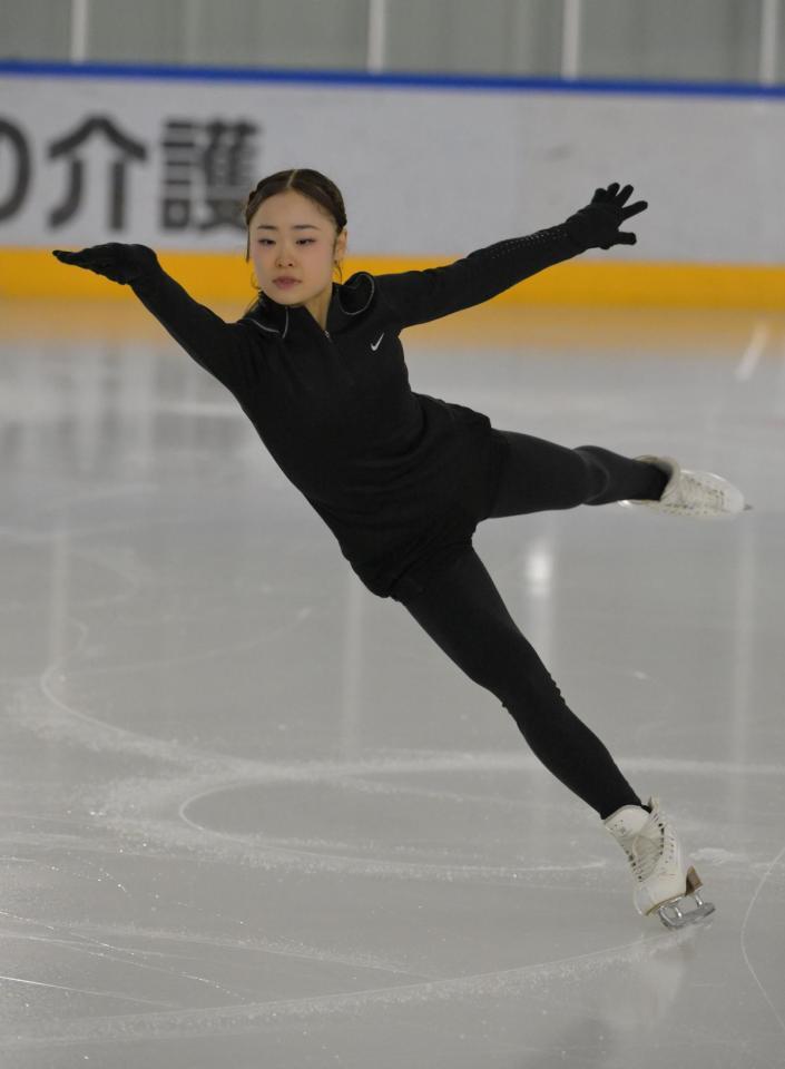 氷上練習を公開した島田麻央（撮影・金居みつよし）