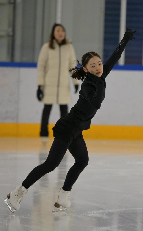 氷上練習を公開した島田麻央（撮影・金居みつよし）