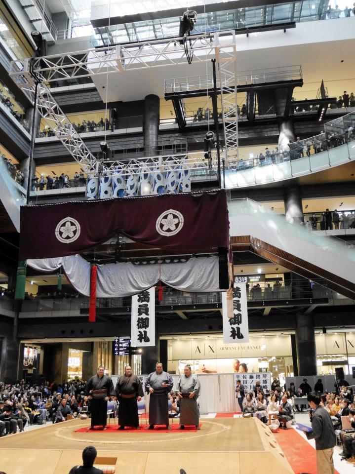 多くのファンに注目された大相撲イベント「うめきた場所」