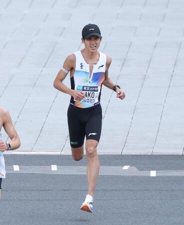 日本人トップでゴールした大迫傑（撮影・石井剣太郎）