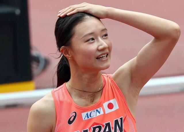 モデルもこなす美人ハードラーに反響