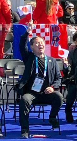 　ミラノ・コルティナ冬季パラリンピックを視察したスポーツ庁の河合長官＝７日、コルティナダンペッツォ（共同）