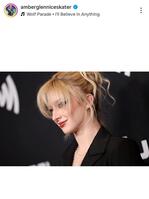 　アンバー・グレンのインスタグラム（ａｍｂｅｒｇｌｅｎｎｉｃｅｓｋａｔｅｒ）より 