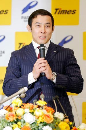 　現役引退の記者会見をする柔道男子の高藤直寿＝９日、東京都品川区