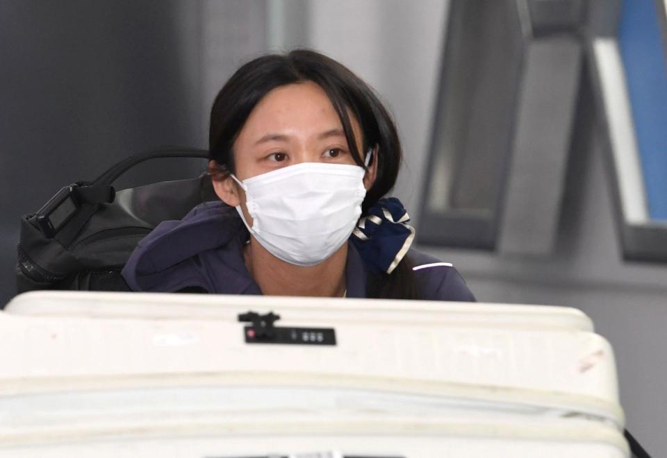 オランダから帰国した高木美帆（撮影・佐藤厚）