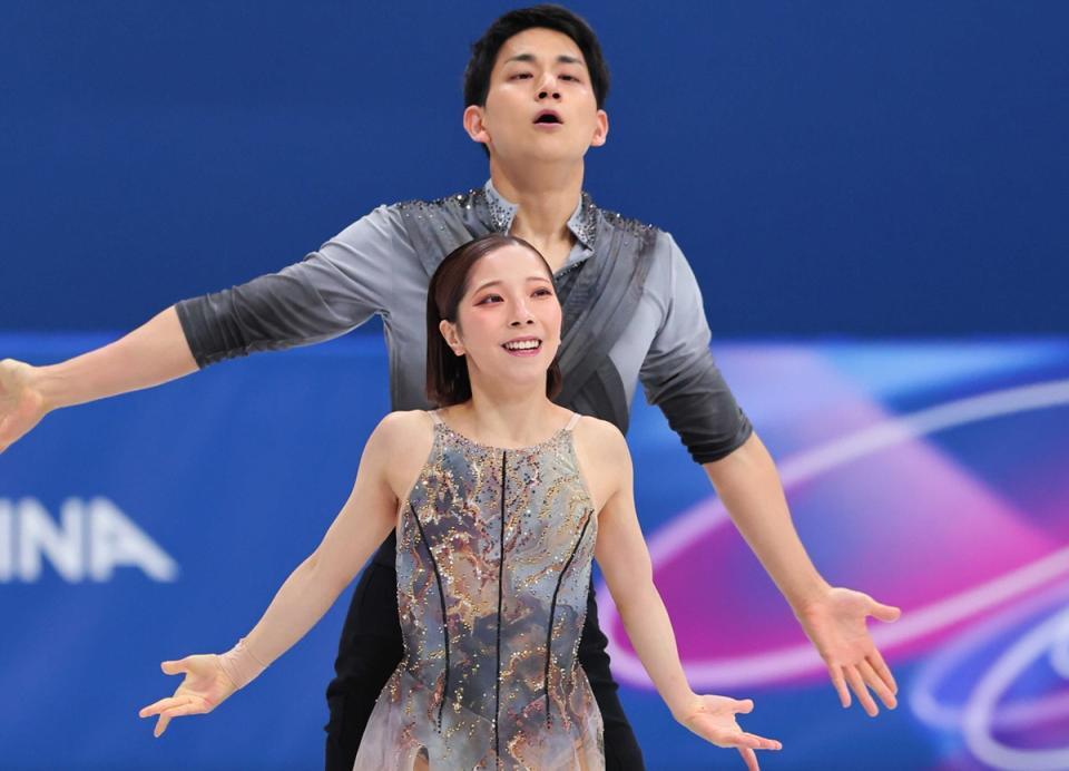 三浦璃来（手前）、木原龍一組