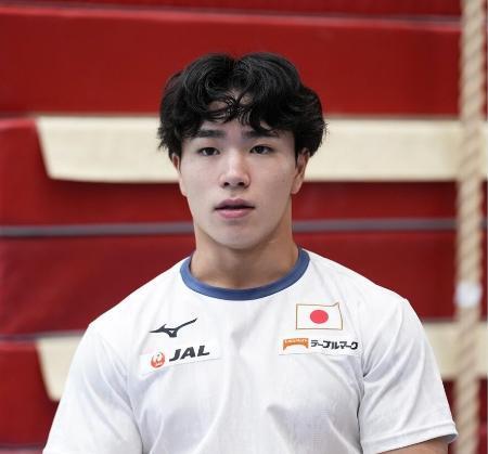 W杯、平行棒で岡慎之助が優勝 体操の種目別トルコ大会