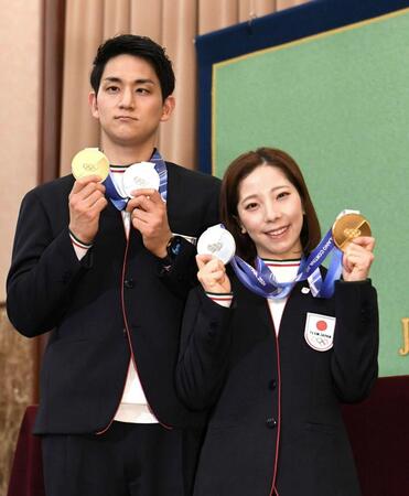 木原龍一（左）と三浦璃来