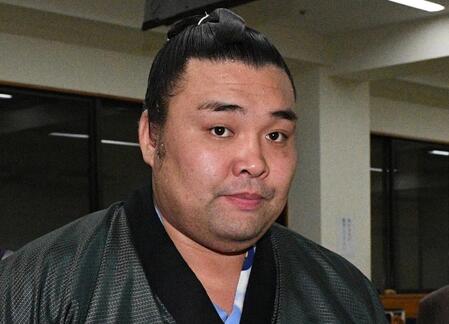 【写真】祝・大関復帰！ビールを飲む姿に充実感にじむ霧島