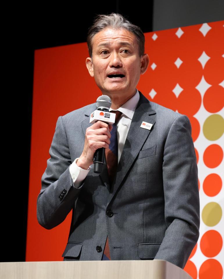 アジア大会マラソン日本代表の選考について語る日本陸連・高岡寿成シニアディレクター（撮影・伊藤笙子）