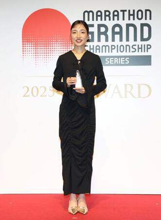 ＭＧＣシリーズ２０２５-２６アワード新人賞を獲得した矢田みくに＝２７日午後、東京都渋谷区神宮前のＷＩＴＨ　ＨＡＲＡＪＵＫＵ　ＨＡＬＬ（撮影・伊藤笙子）