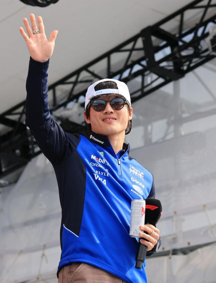 トークイベントに参加したレッドブル・フォードの角田裕毅（撮影・神子素慎一）