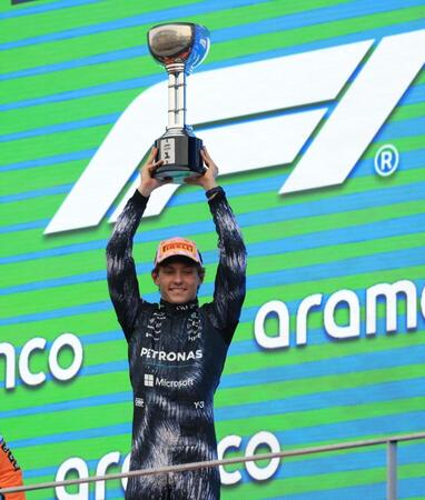 Ｆ１日本ＧＰ決勝に１３万人の大観衆　２００９年以降最多　３日間合計では３１万５０００人