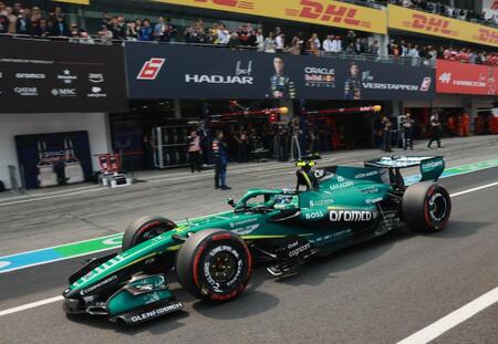 レコノサンスラップにでるアストンマーティン・ホンダのフェルナンド・アロンソ（撮影・神子素慎一）