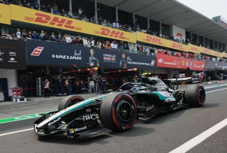 レコノサンスラップに出るメルセデスのアンドレア・キミ・アントネッリ（撮影・神子素慎一）