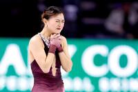 　女子フリーの演技を終え、感極まる坂本花織