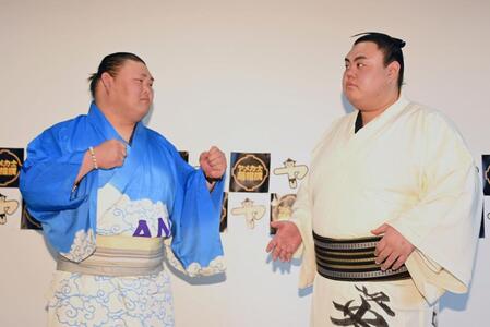 ヤメ力士超相撲での対戦に気合みなぎる（左から）大喜鵬、英乃海（撮影・持木克友）