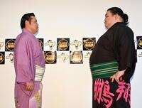 ヤメ力士超相撲での対戦に気合みなぎる（左から）松鳳山と大翔鵬（撮影・持木克友）