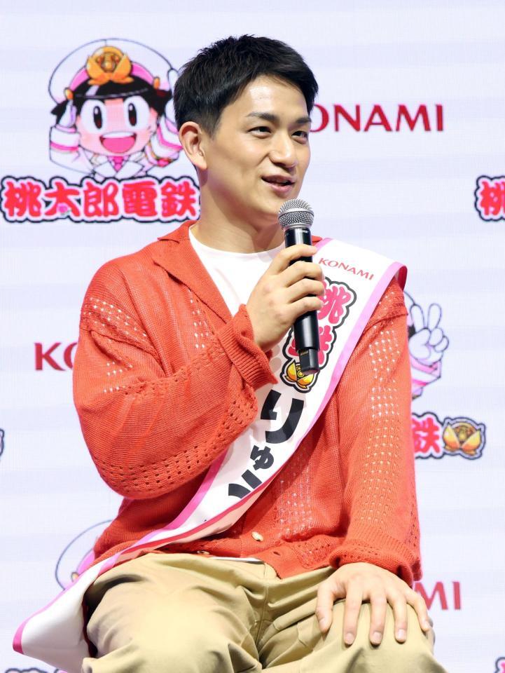 ＫＯＮＡＭＩ「桃太郎電鉄２」のイベントに登場した木原龍一（撮影・伊藤笙子）