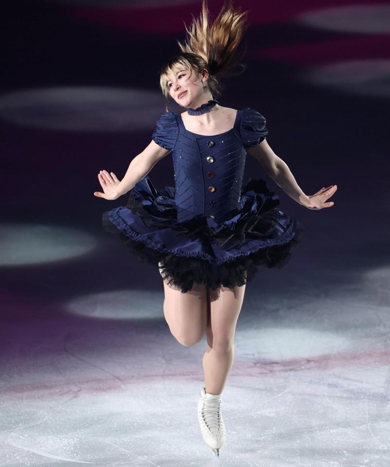 演技を披露するアリサ・リウ（撮影・中田匡峻）