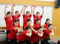 決めポーズをするＡＳ日本代表