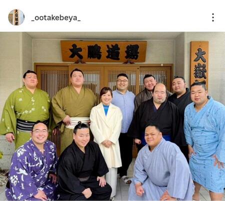 　大嶽部屋のインスタグラム（＿ｏｏｔａｋｅｂｅｙａ＿）より 